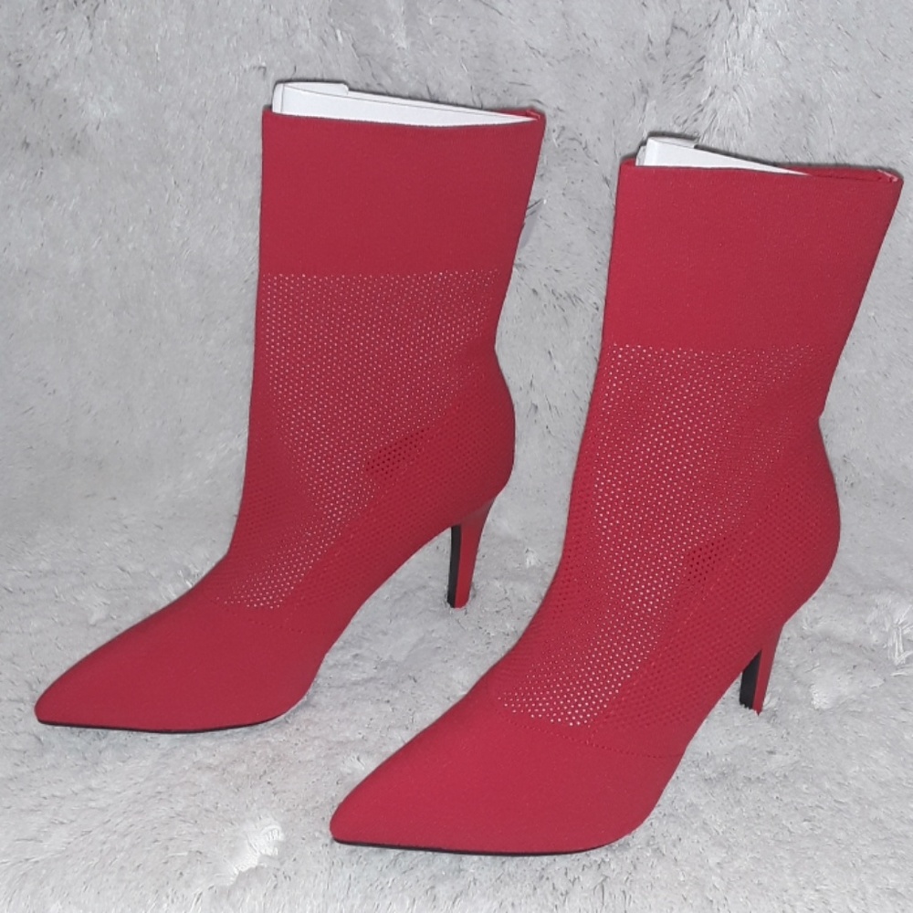 NWTS Red sock heels